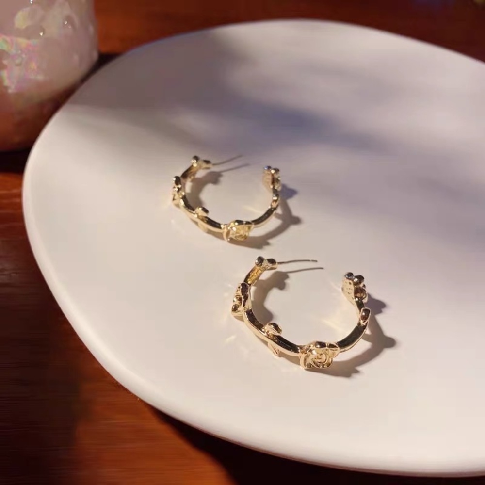 Golden Flower hoop earrings